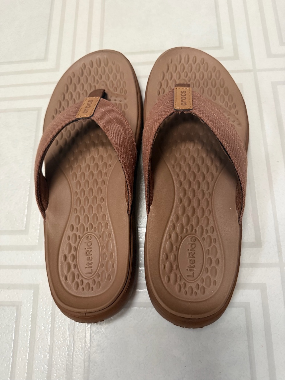 CROCS Men's YUKON VISTA II LiteRide Flip Flop Sandal, Hazelnut, Size 9 - NWOT